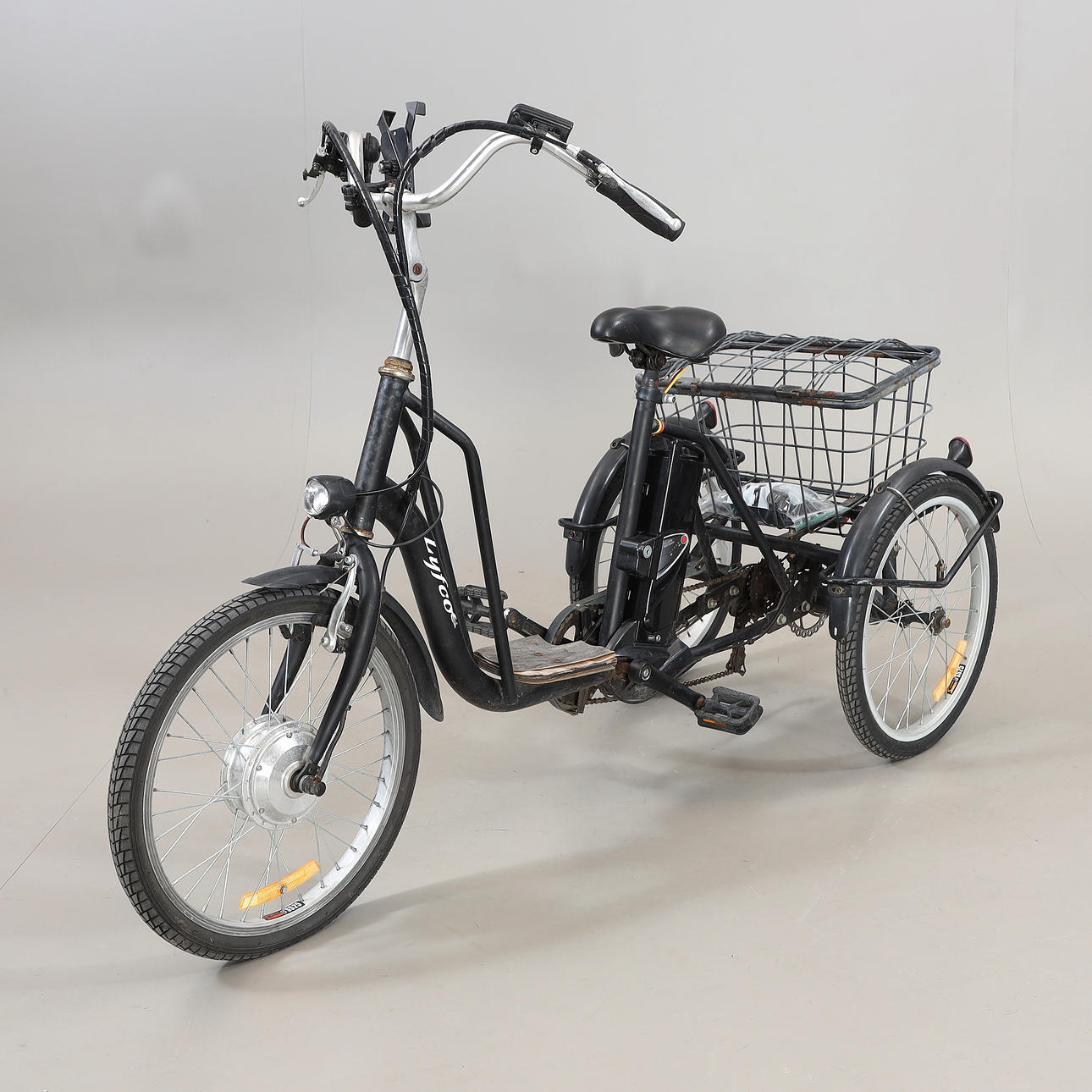 ELECTRIC BICYCLE, tricycle, Lyfco.