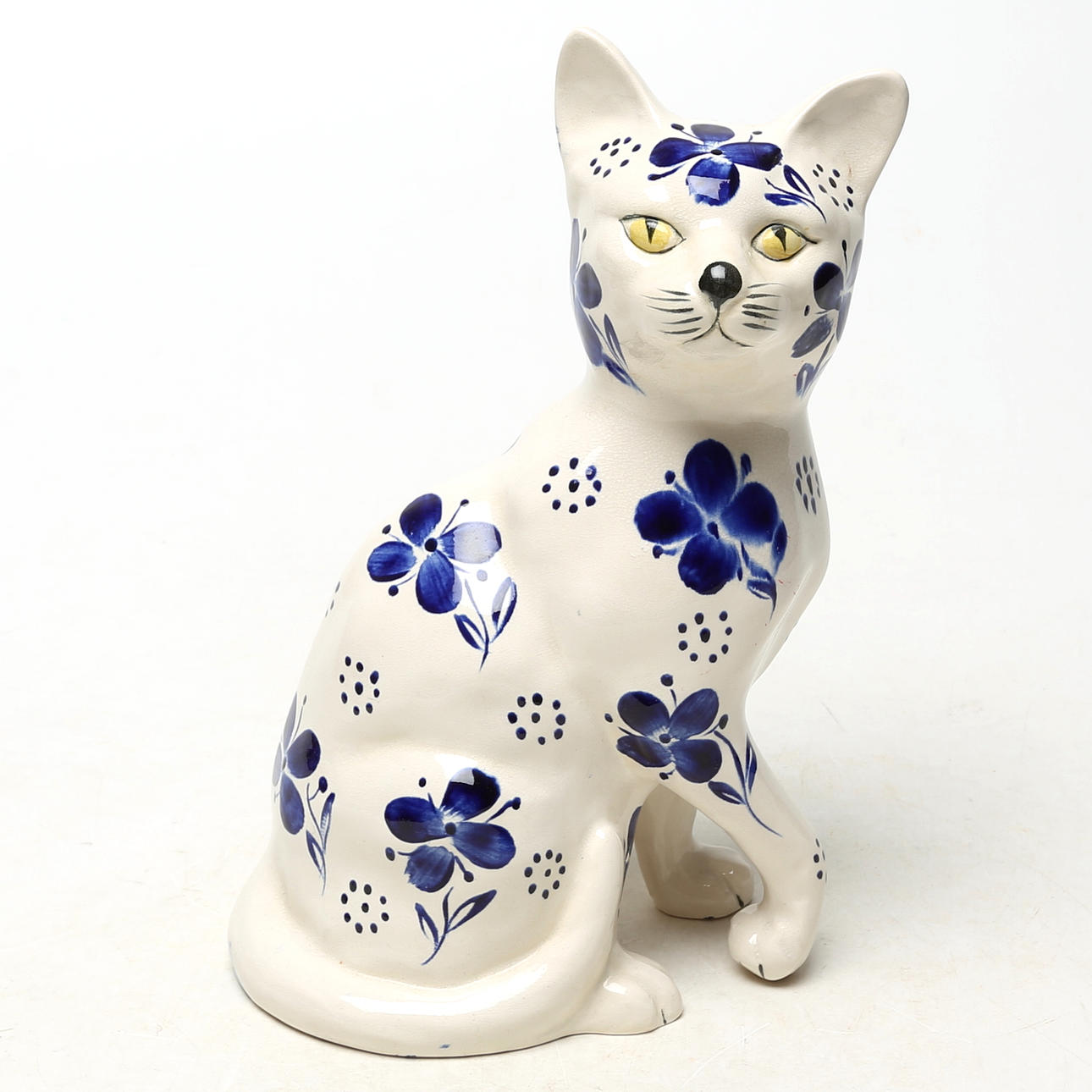 CAT, porcelain, unsigned.