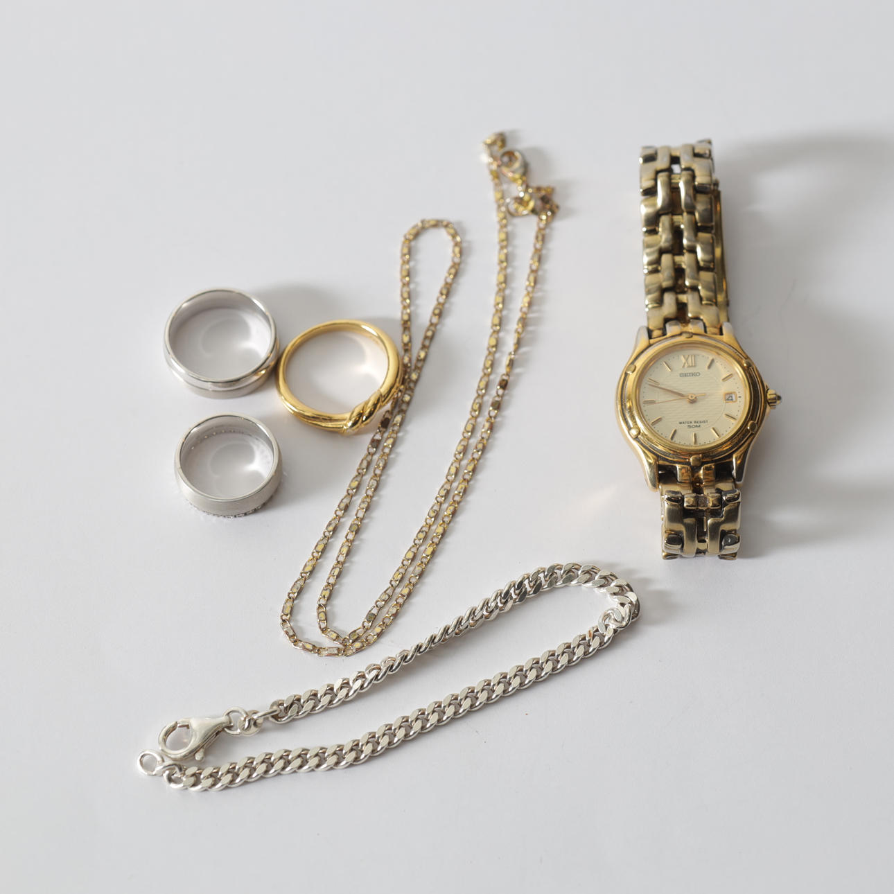 BIJOUTERIER, 6 dlr, inter alia silver.