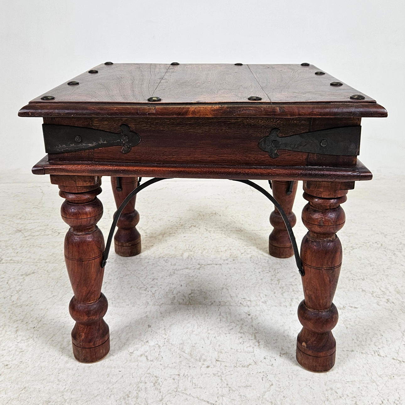 A table, oriental.