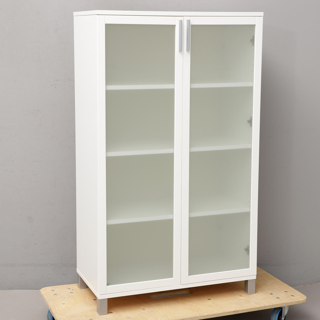 VITRINSKÅP, "Azzaro", Voice, 2000-tal.