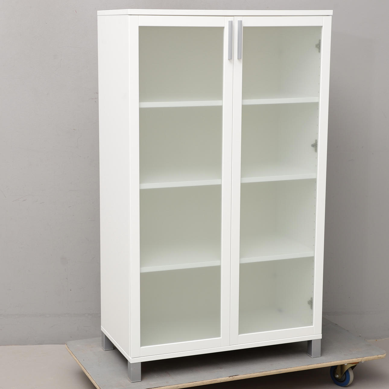 VITRINSKÅP, "Azzaro", Voice, 2000-tal.