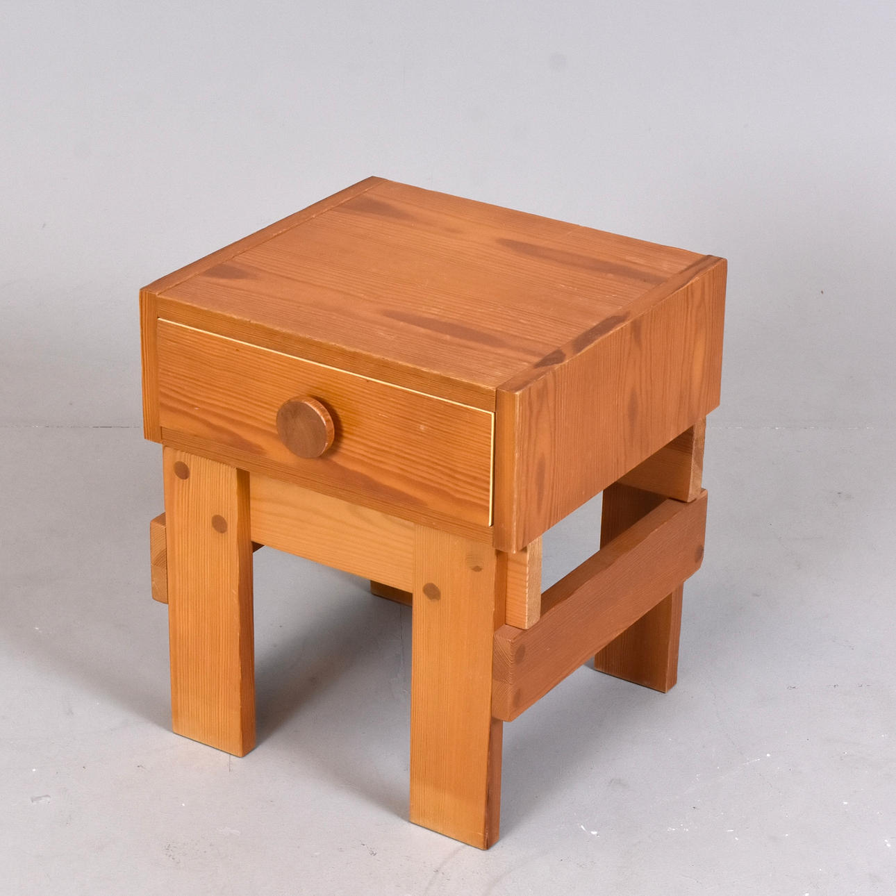 RUBEN WARD. Bedside table, pine, Fröseke.
