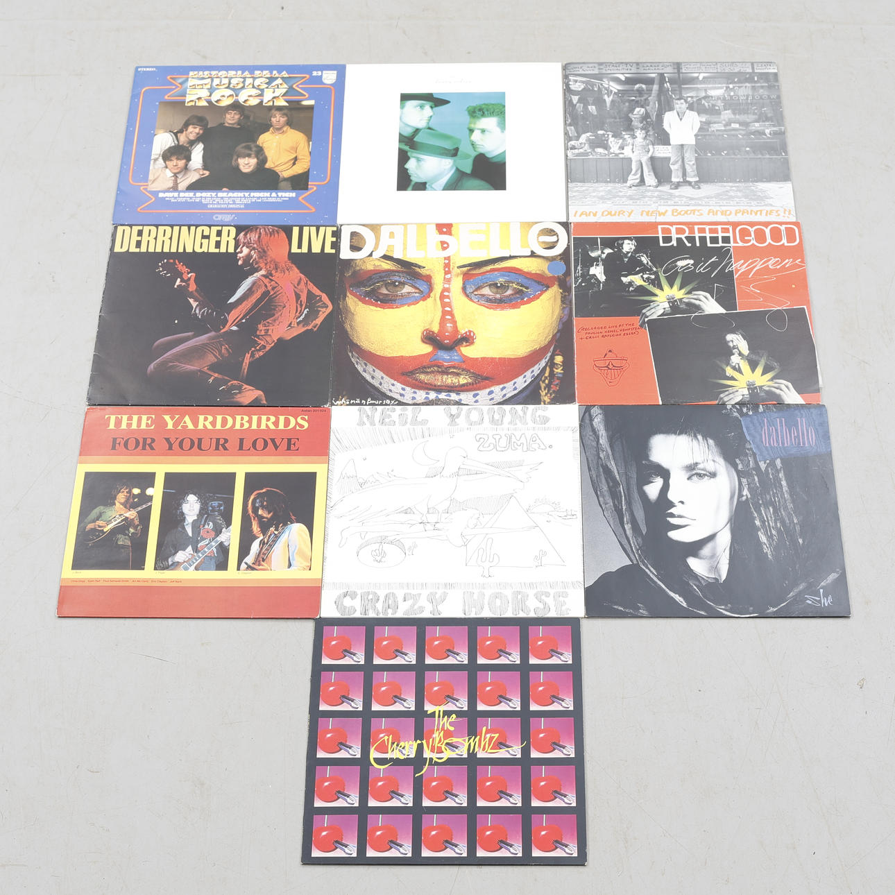 VINYL RECORDS, 10 pieces, mixed artists.