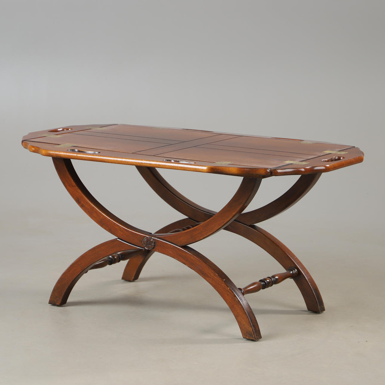 COFFEE TABLE, mahogany, English style.