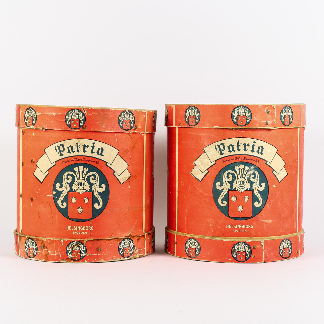 PACKS cardboard, 2 pieces.