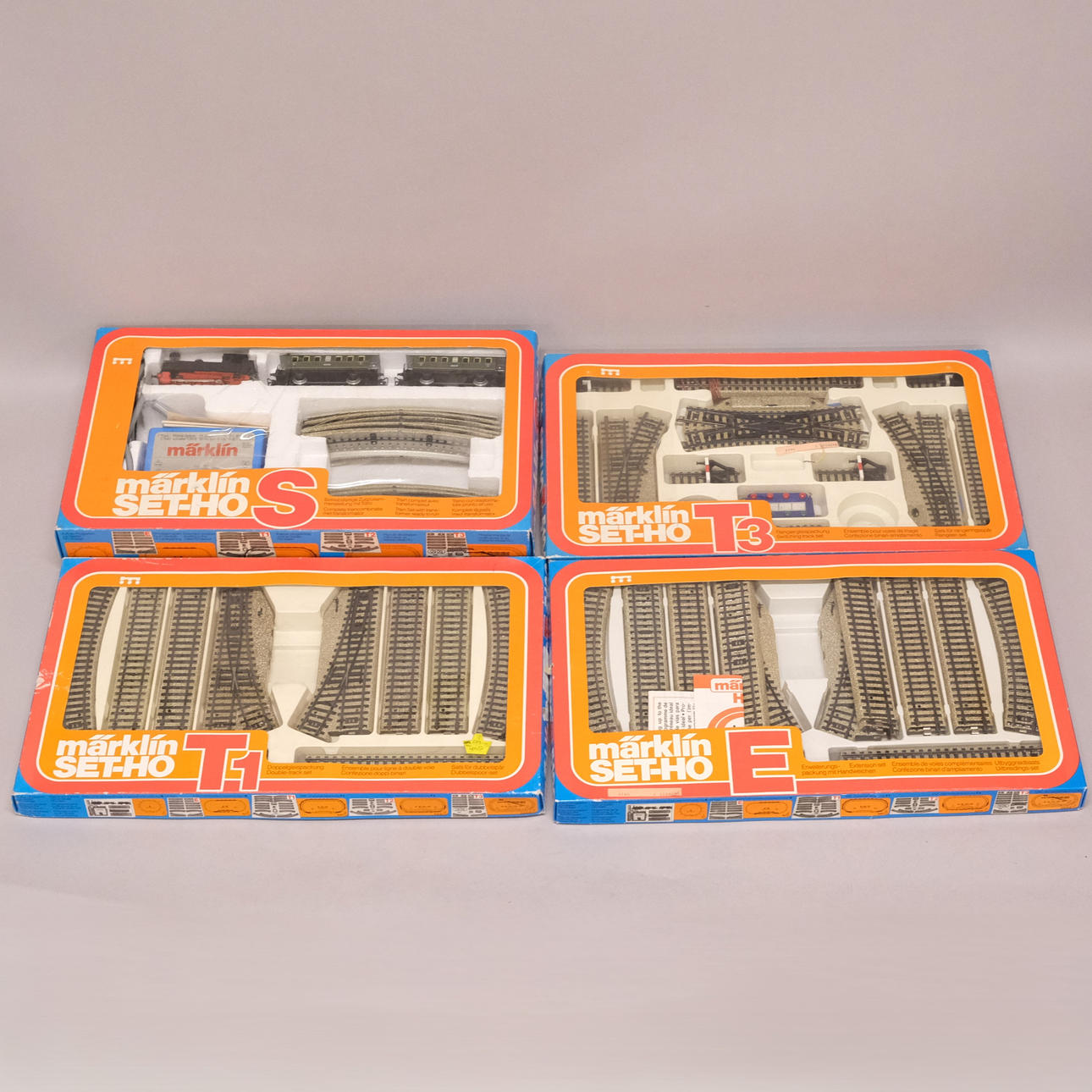 MARKLIN. MODEL RAIL, STARTER SET. FOUR BOXES. SCALE H0.