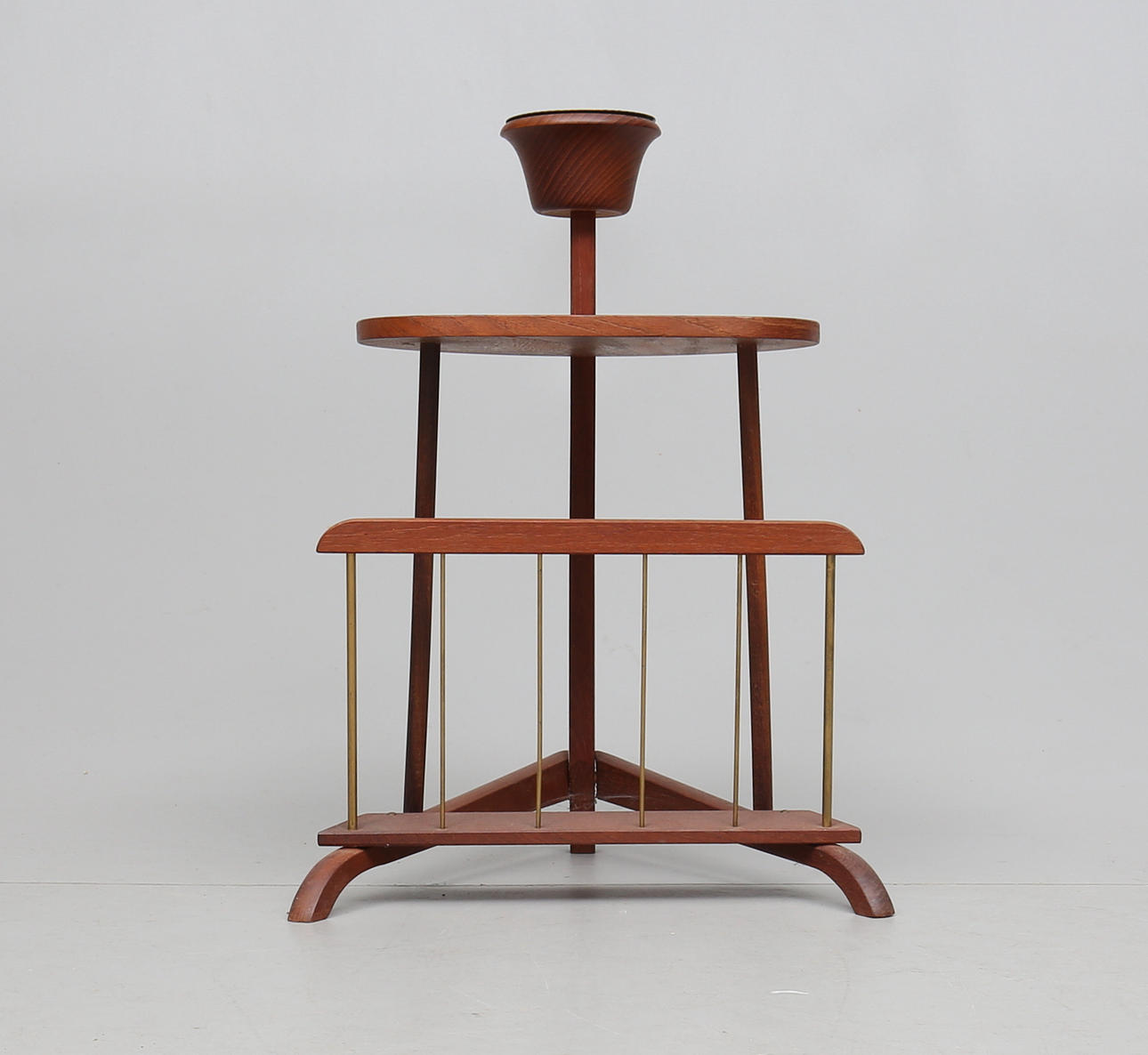 TIDNINGSBORD, 1900-talets andra hälft.