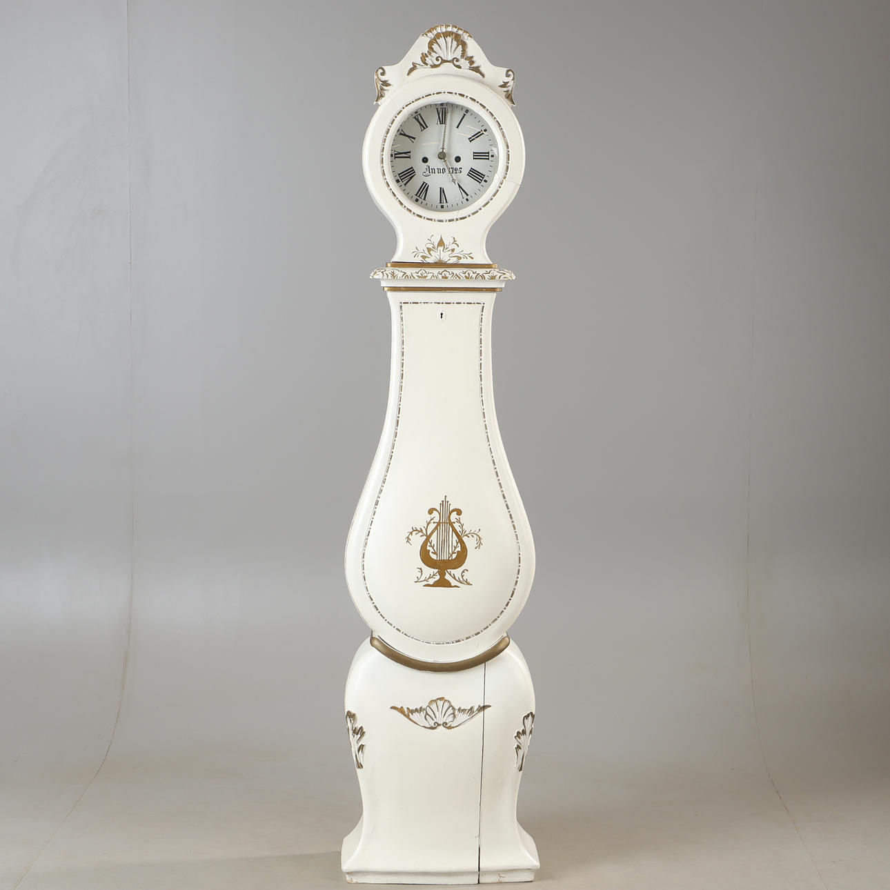 FLOOR CLOCK, painted, dated 1725/1930.