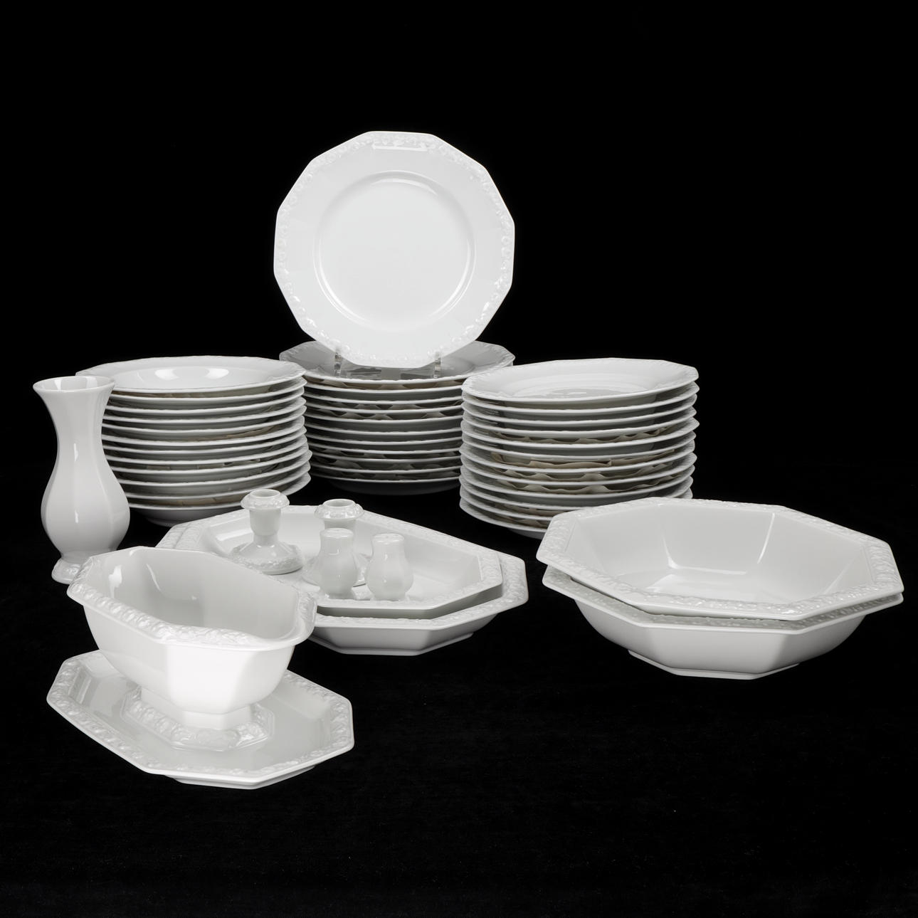 A 46-piece tableware set, “Classic Rose”, Rosenthal, Germany.