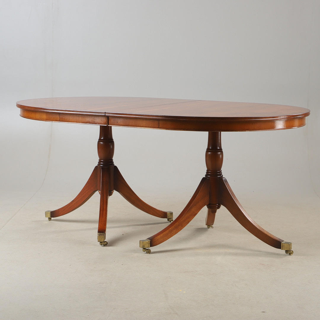 DINING TABLE, yew, English style.