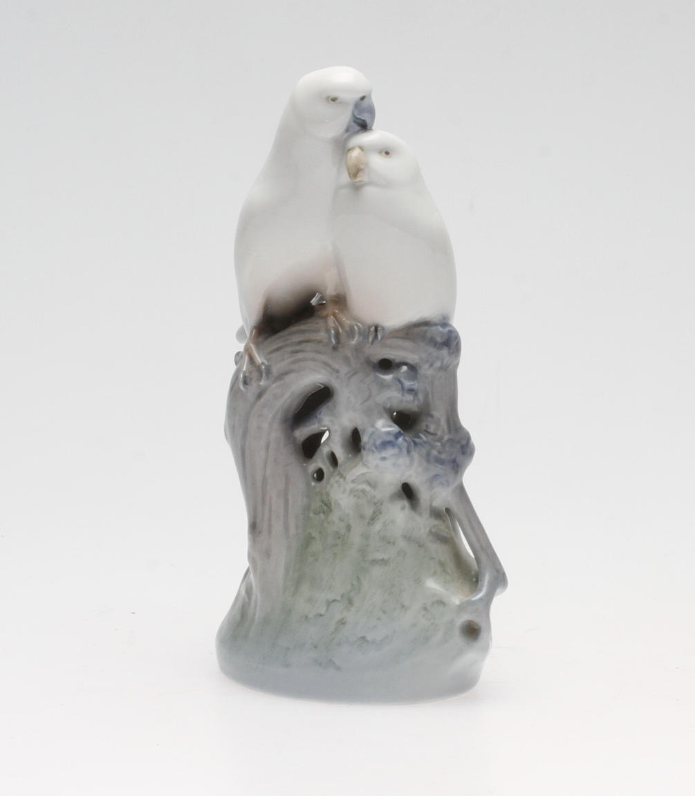 FIGURIN, porslin,Theodor Madsen, Royal Copenhagen, Danmark.