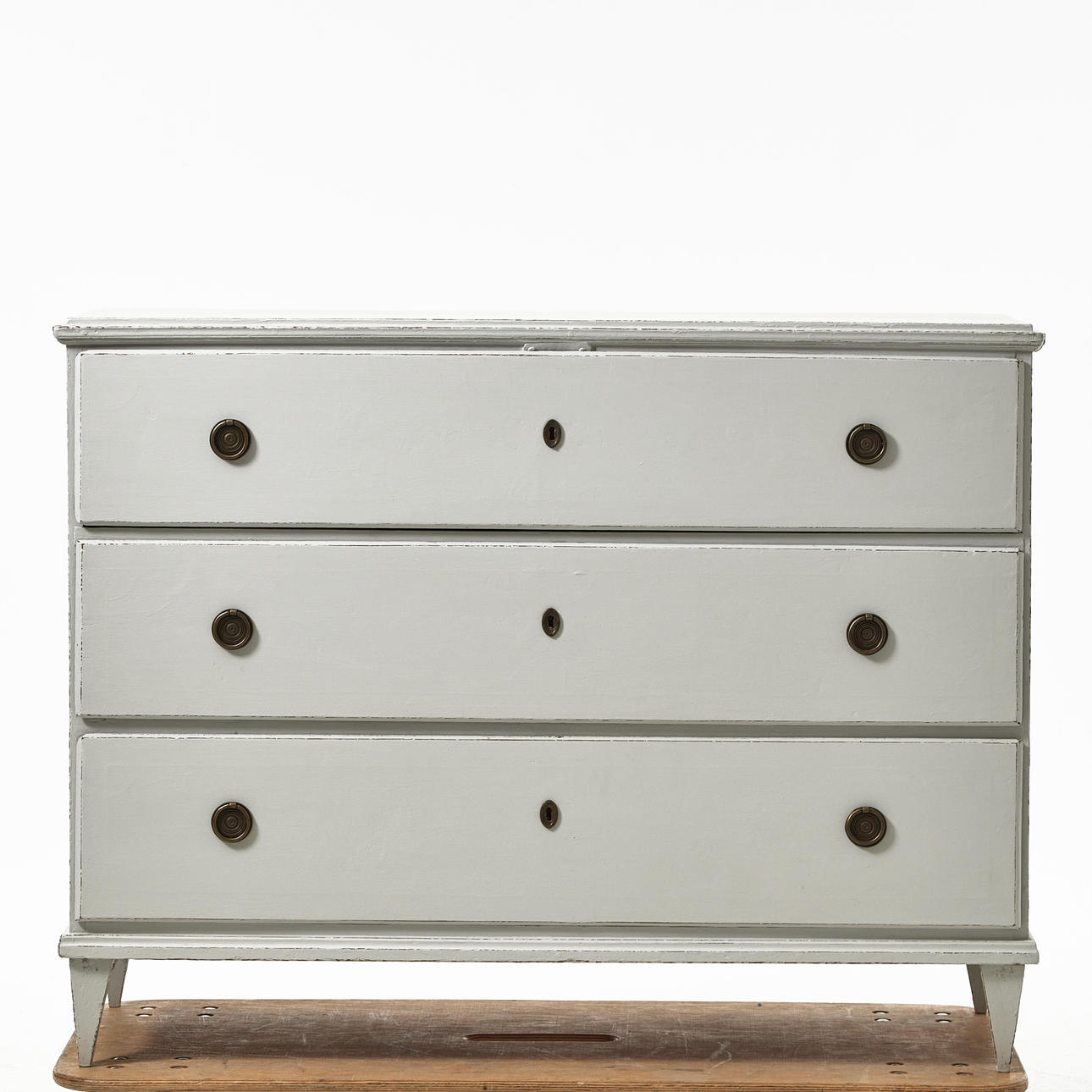 BYRÅ, 1800-tal, bemålad.