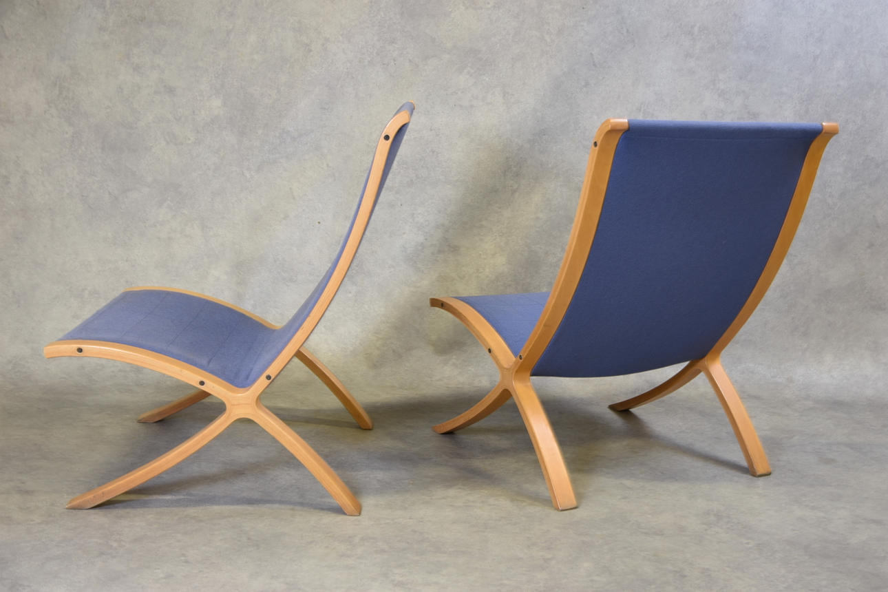 FÅTÖLJER 1 par " Ax Lounge " Peter Hvidt , Ola Mölgaard Nissen för Fritz Hansen 1978.