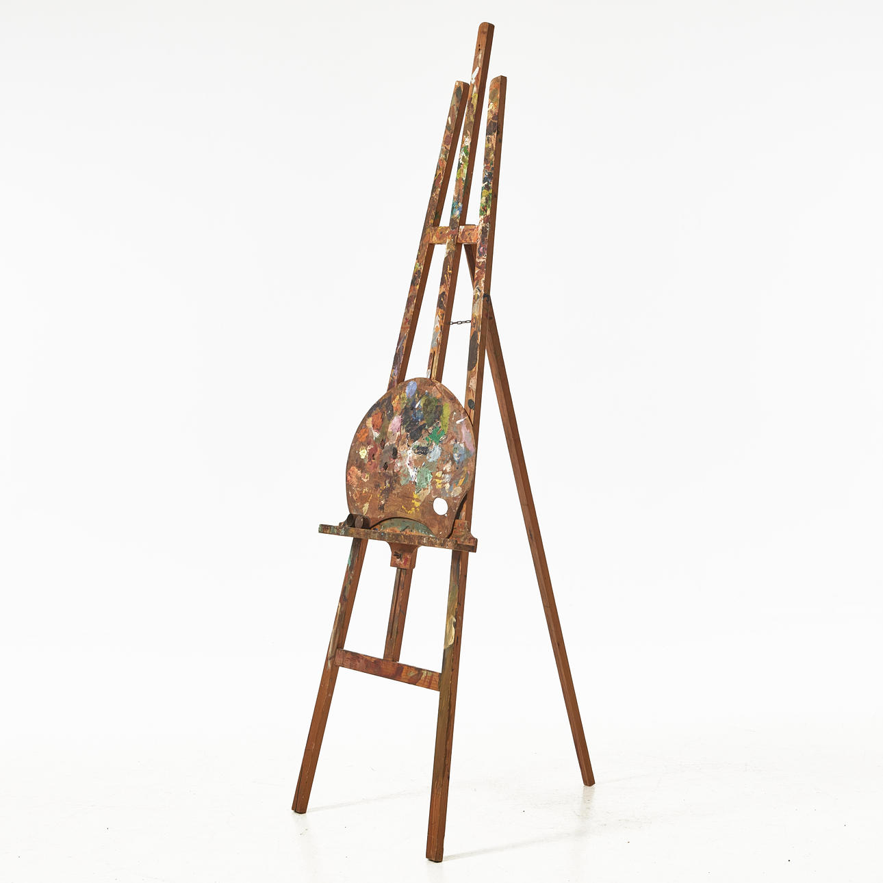 An easel with palette, 20th century.