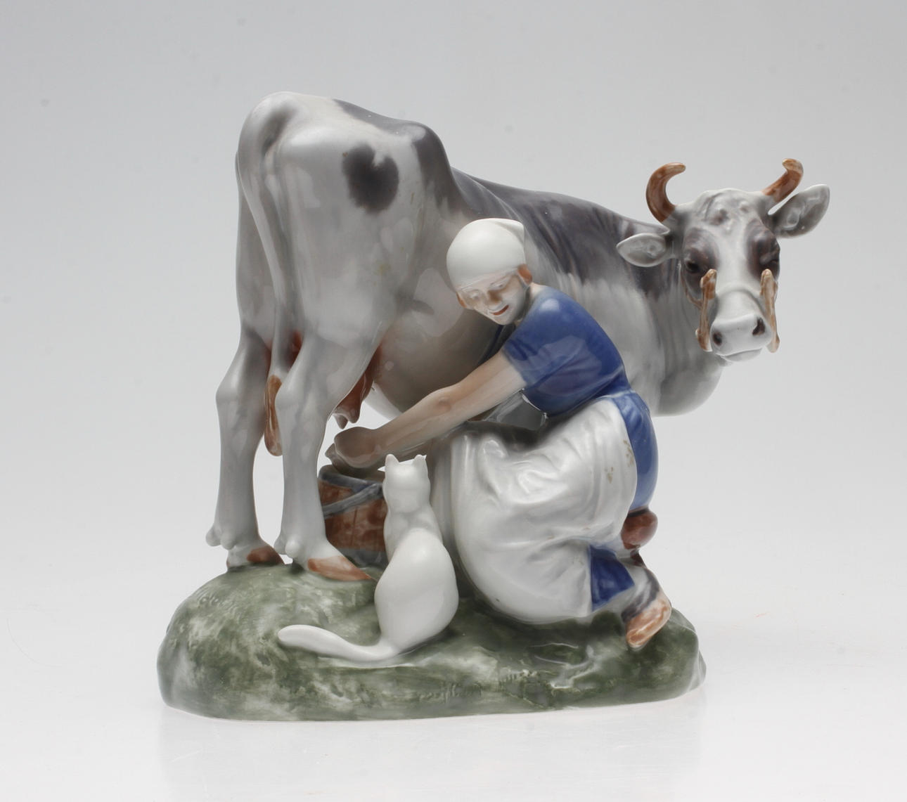 FIGURIN, porslin, Axel Locher, Royal Copenhagen, Danmark.