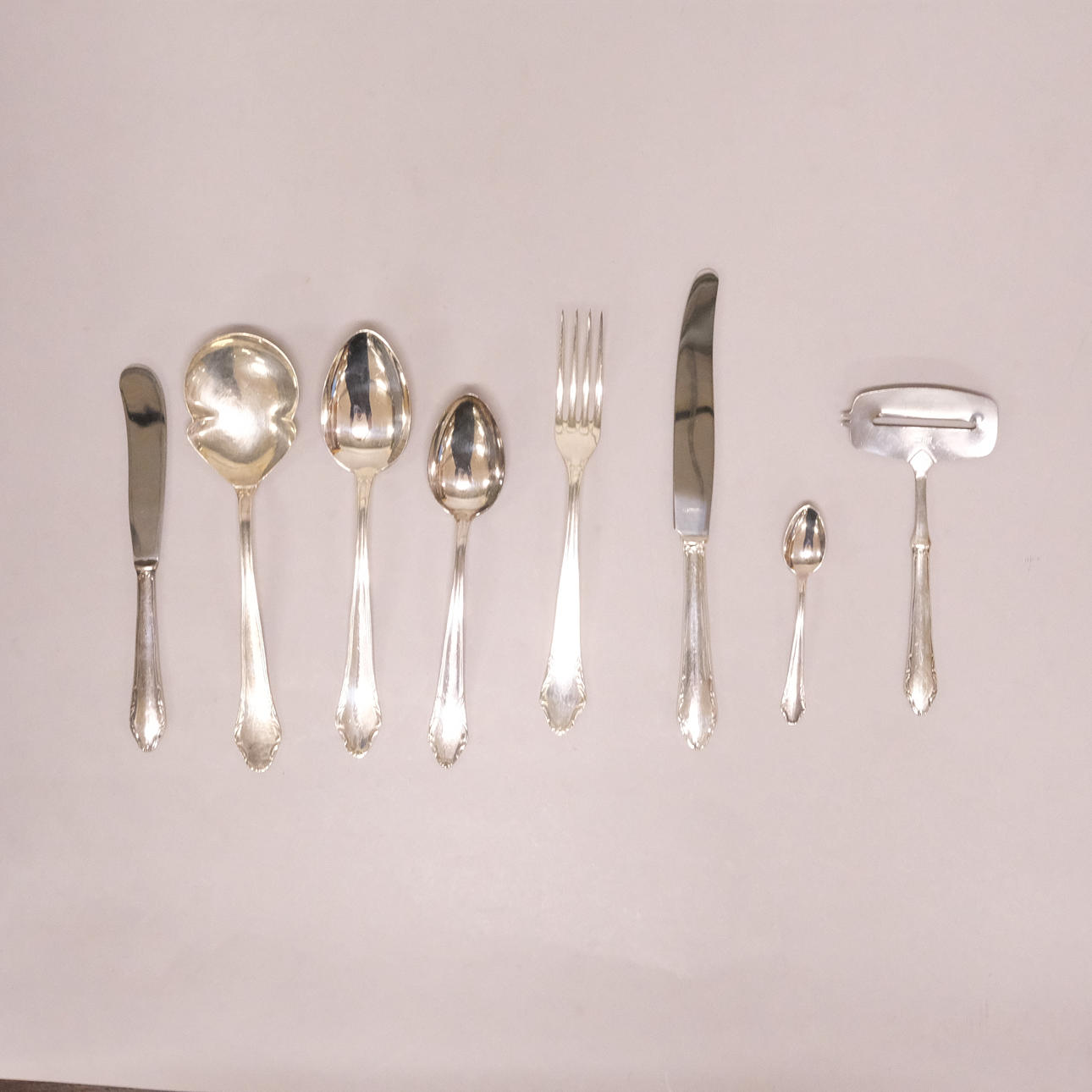 CUTLERY SET NICKEL SILVER.