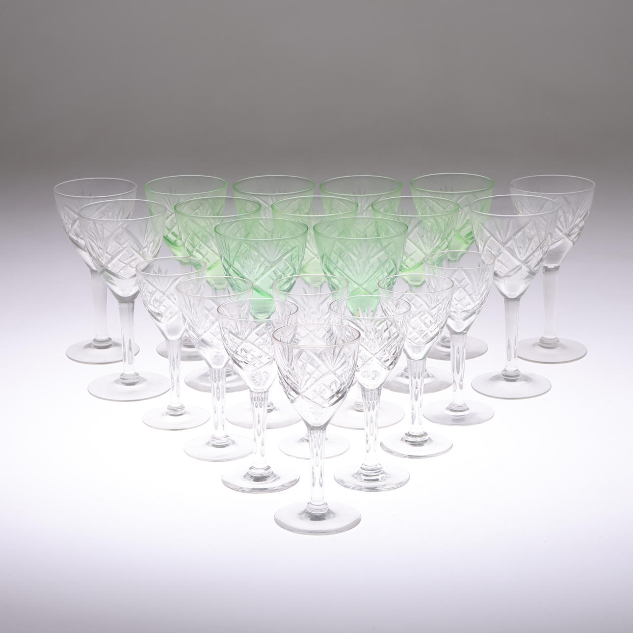 SERVISDELAR, glas, 21 delar, 1900-tal.