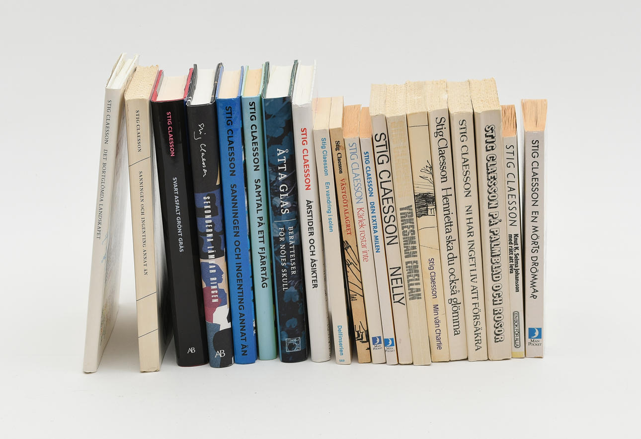 Books by Stig Claesson. 20 volumes.