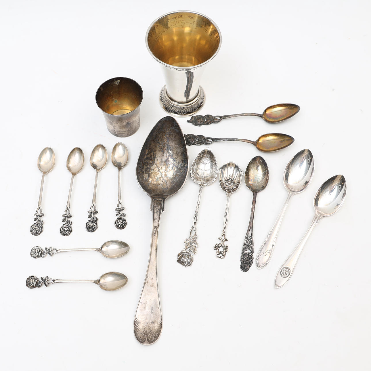 LOT OF SILVER OBJECTS.