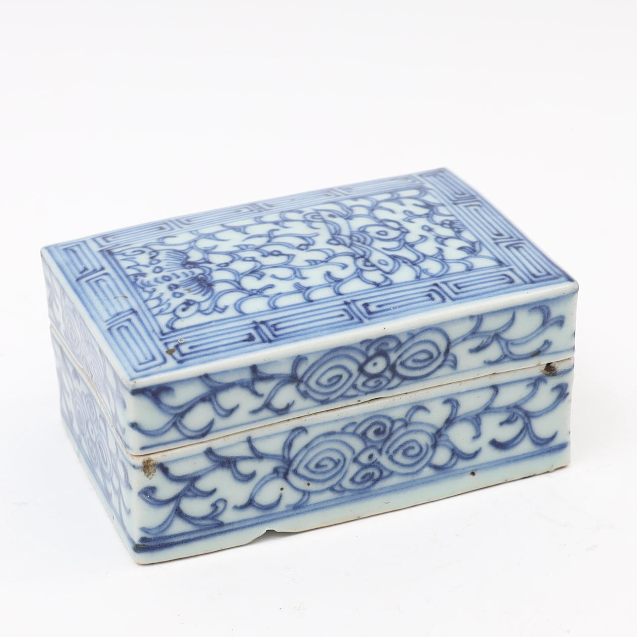 A Chinese lockask, 19th century.