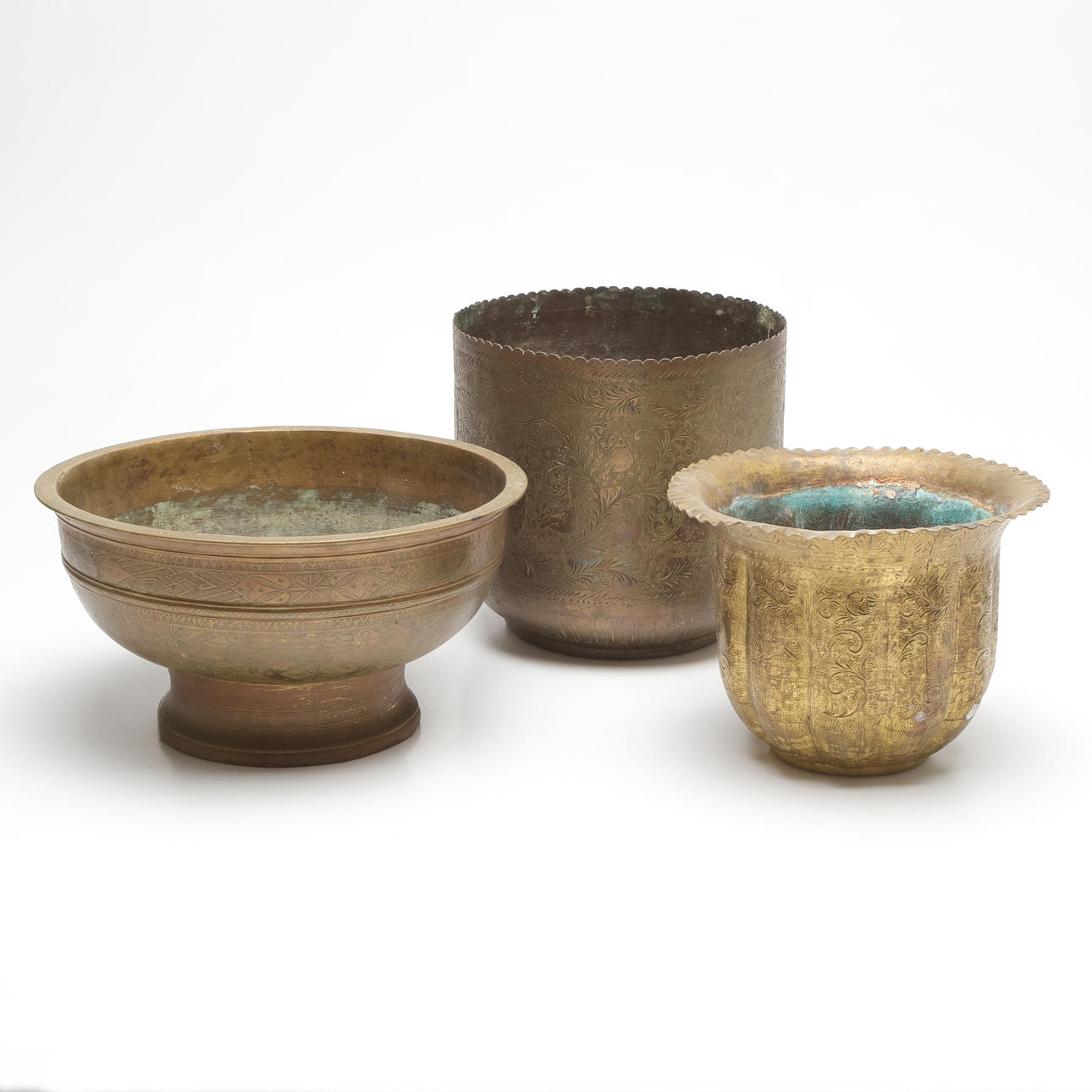 3 outer lining, brass, oriental.