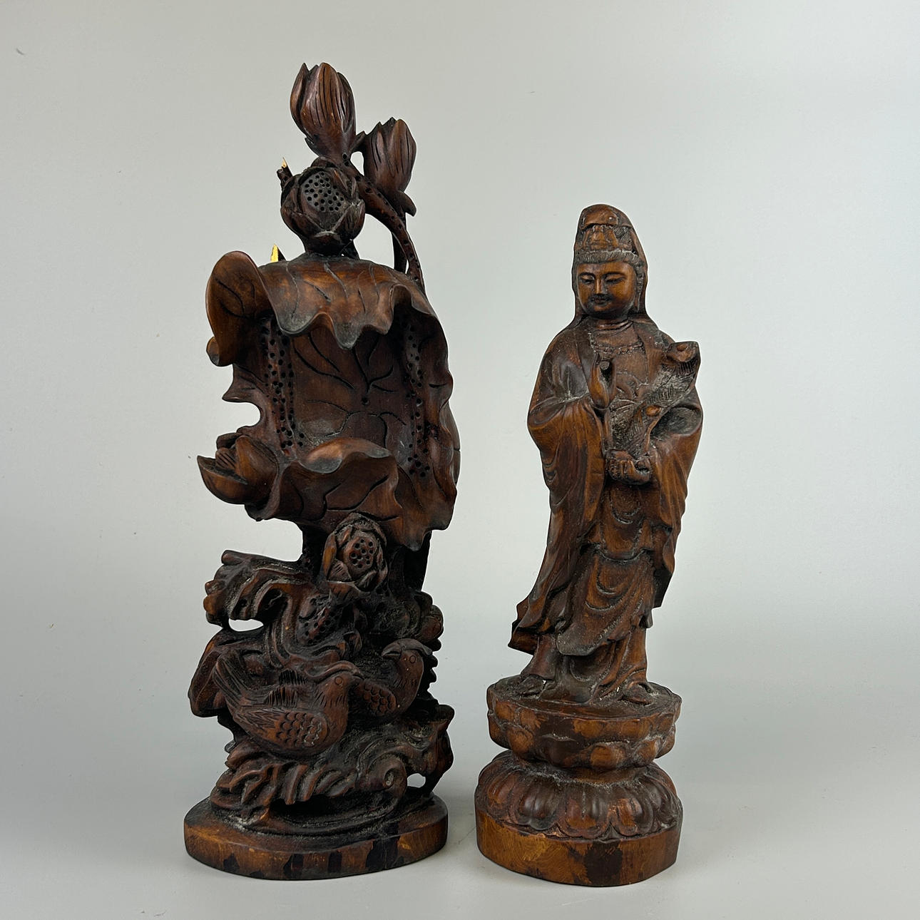 TWO CHINESE CARVED WOOD FIGURES.