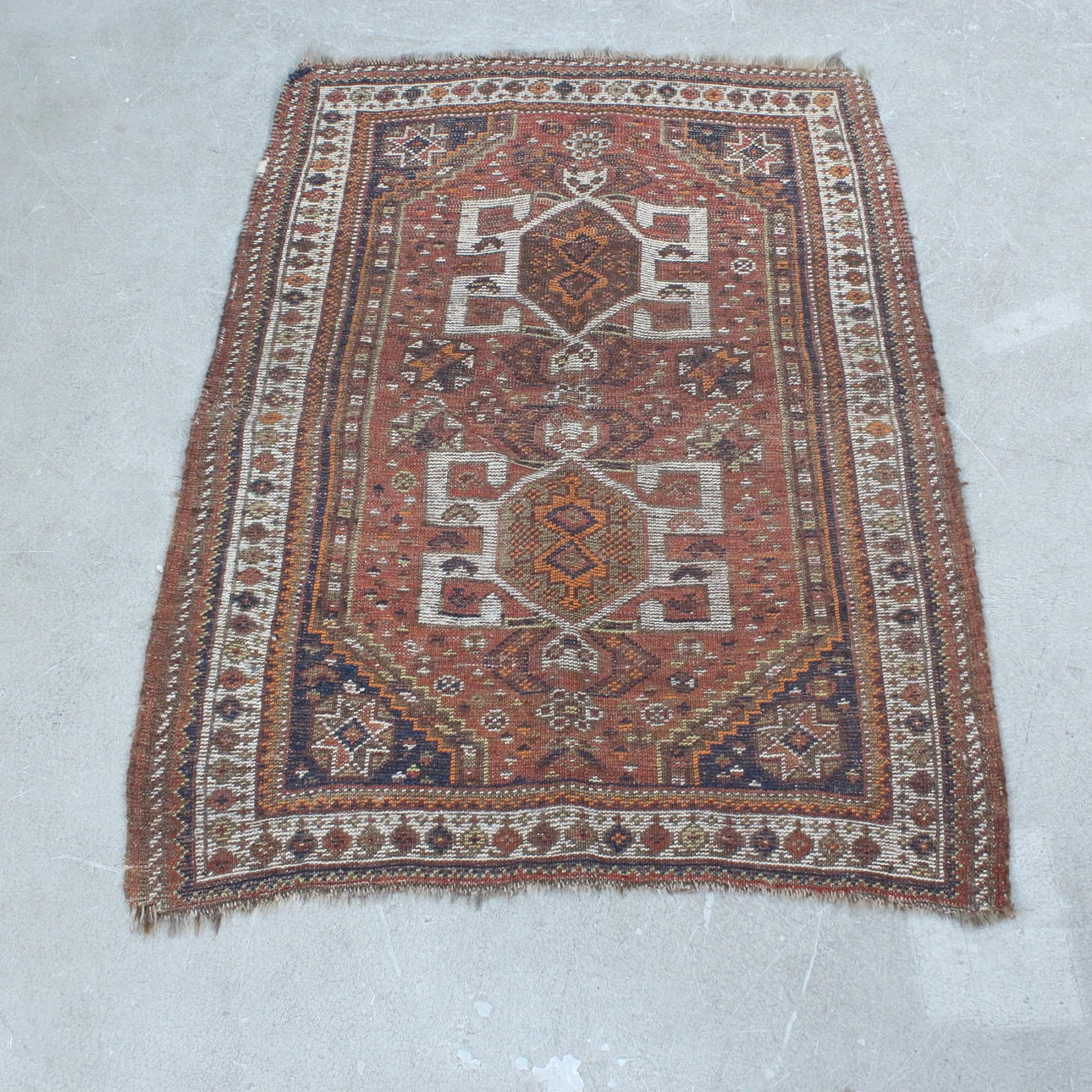 Oriental rug, wool on wool, 125 x 90 cm.