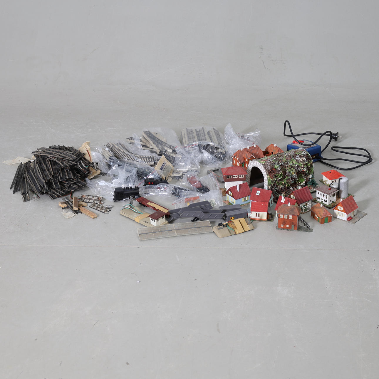 TÅGBANEDELAR, bl.a. Märklin, 1900-tal.