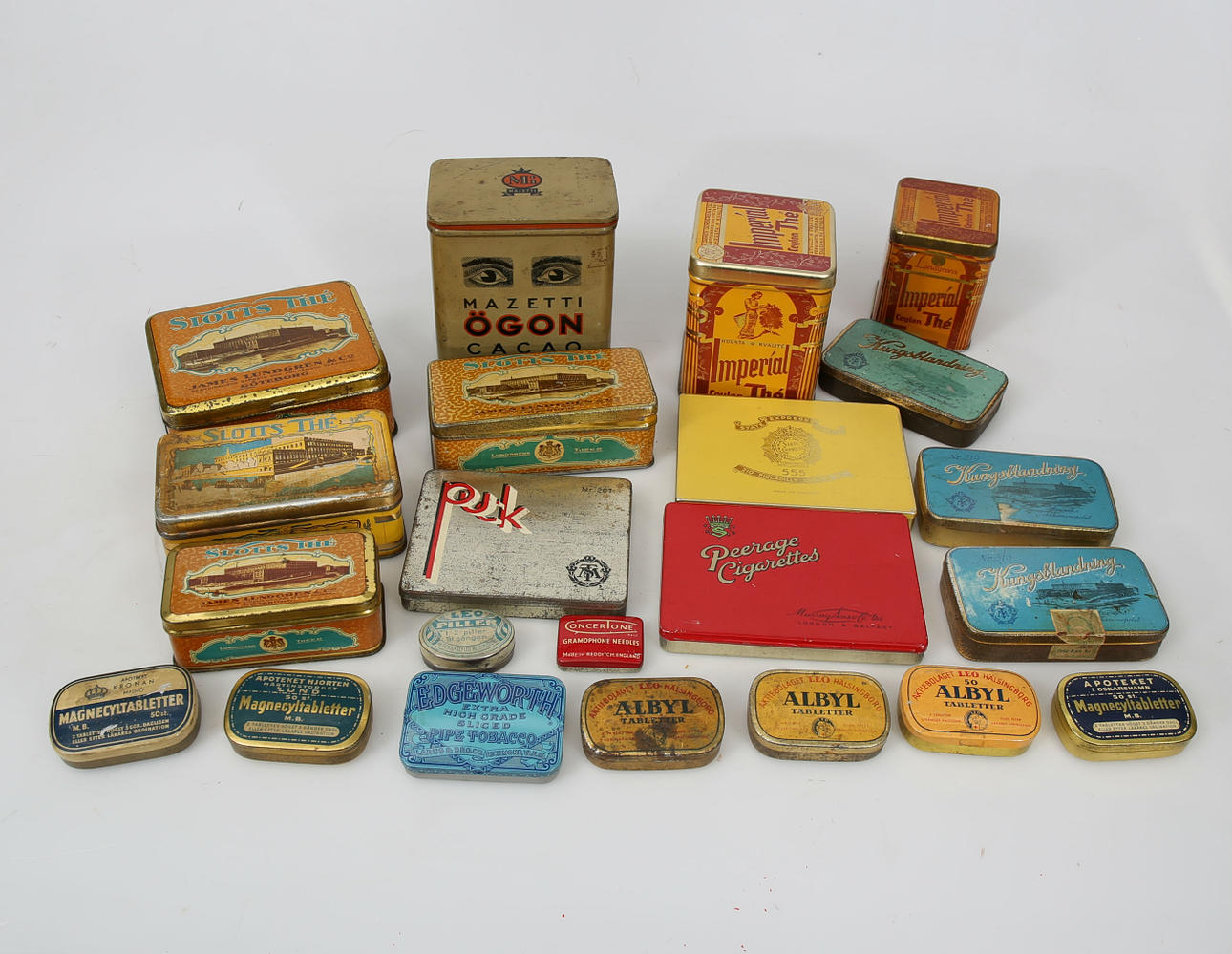 BURKAR, plåt, 22 stycken, 1900-talets fösta hälft.