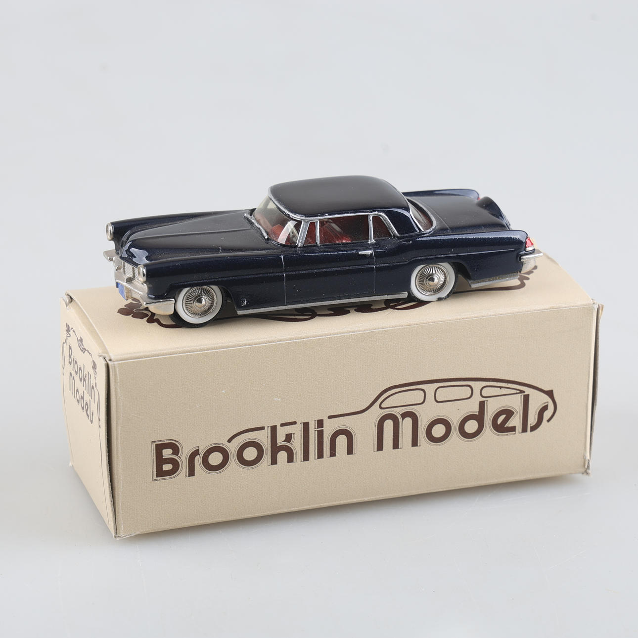 MODEL CAR Lincoln Continental MK. 2 1956.