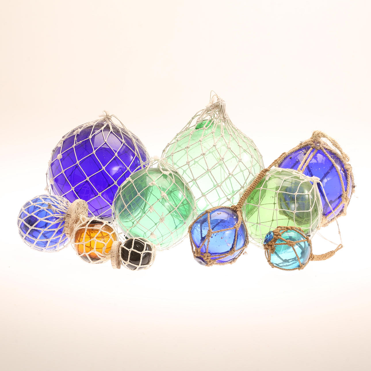 GLASFLÖTEN, 10 stycken, 1900-tal.