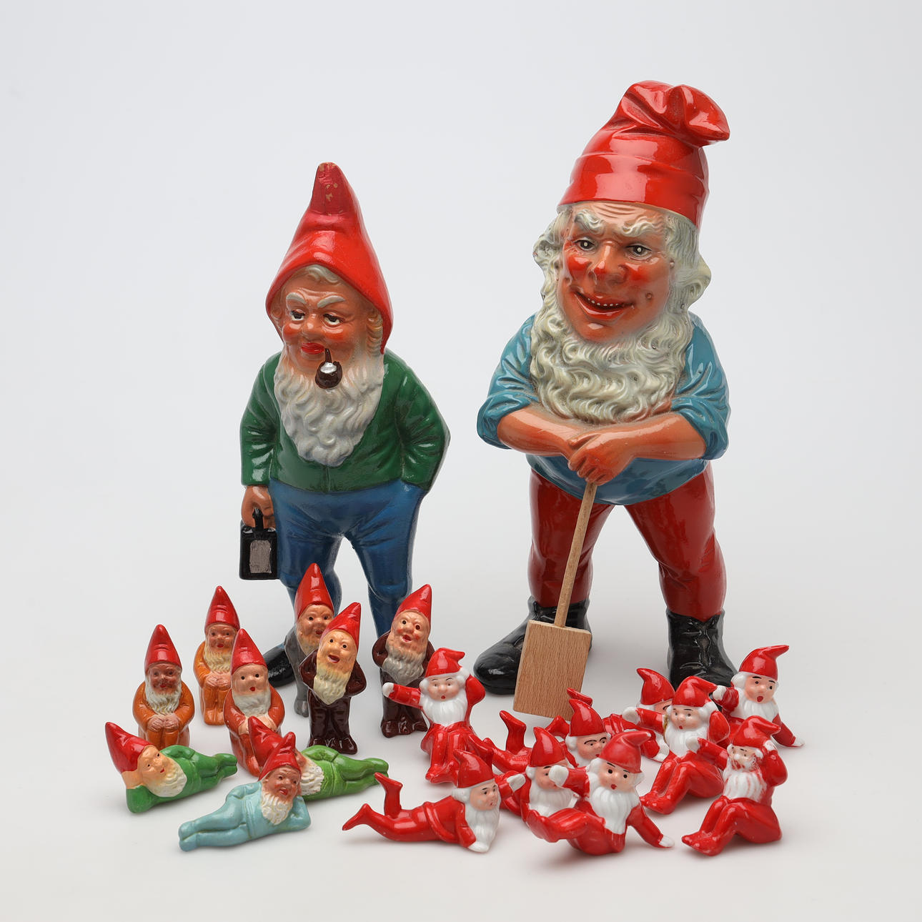 FIGURINES, gnomes, ceramics, 20 pcs.