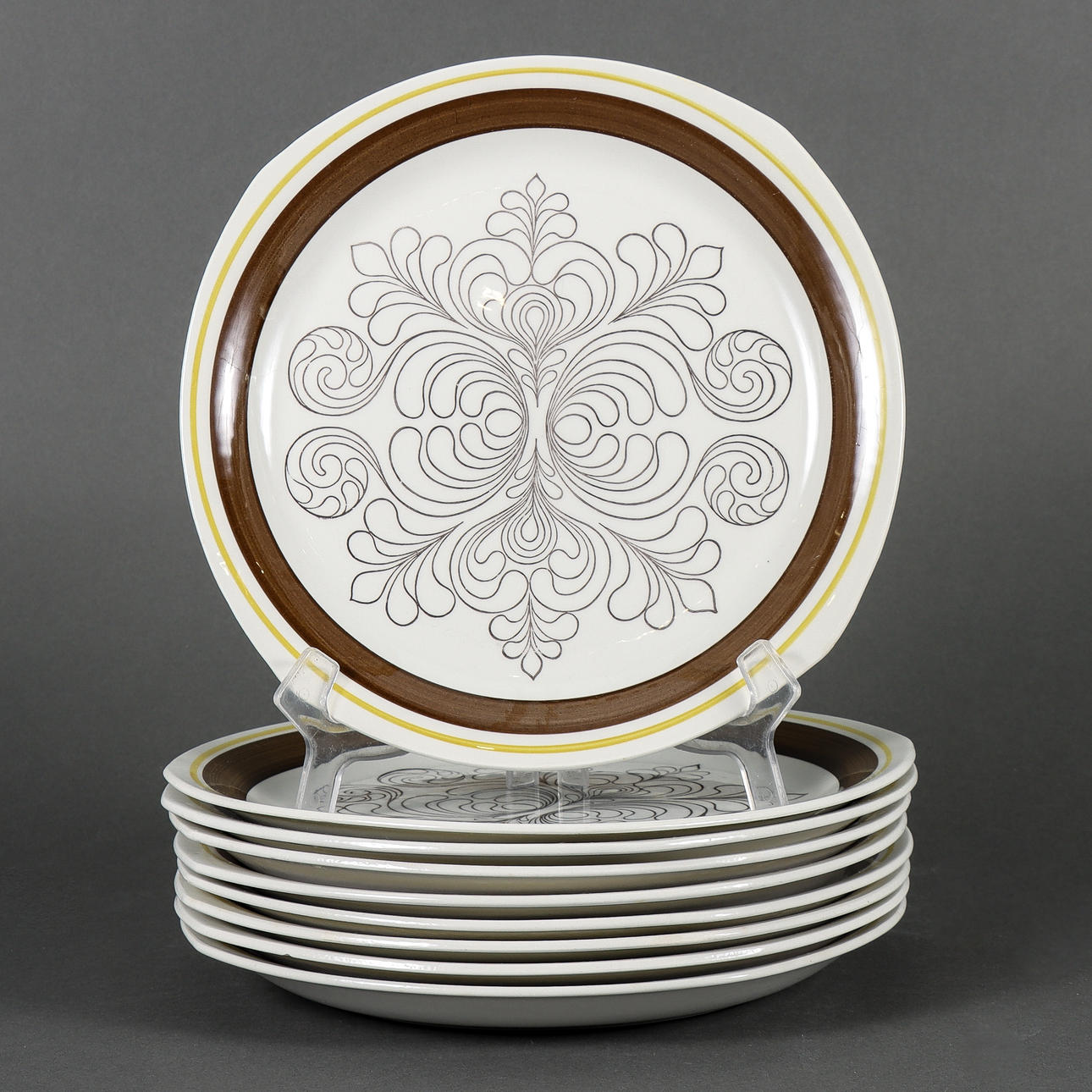 DINNER PLATES 9 pieces, Gefle Oak.