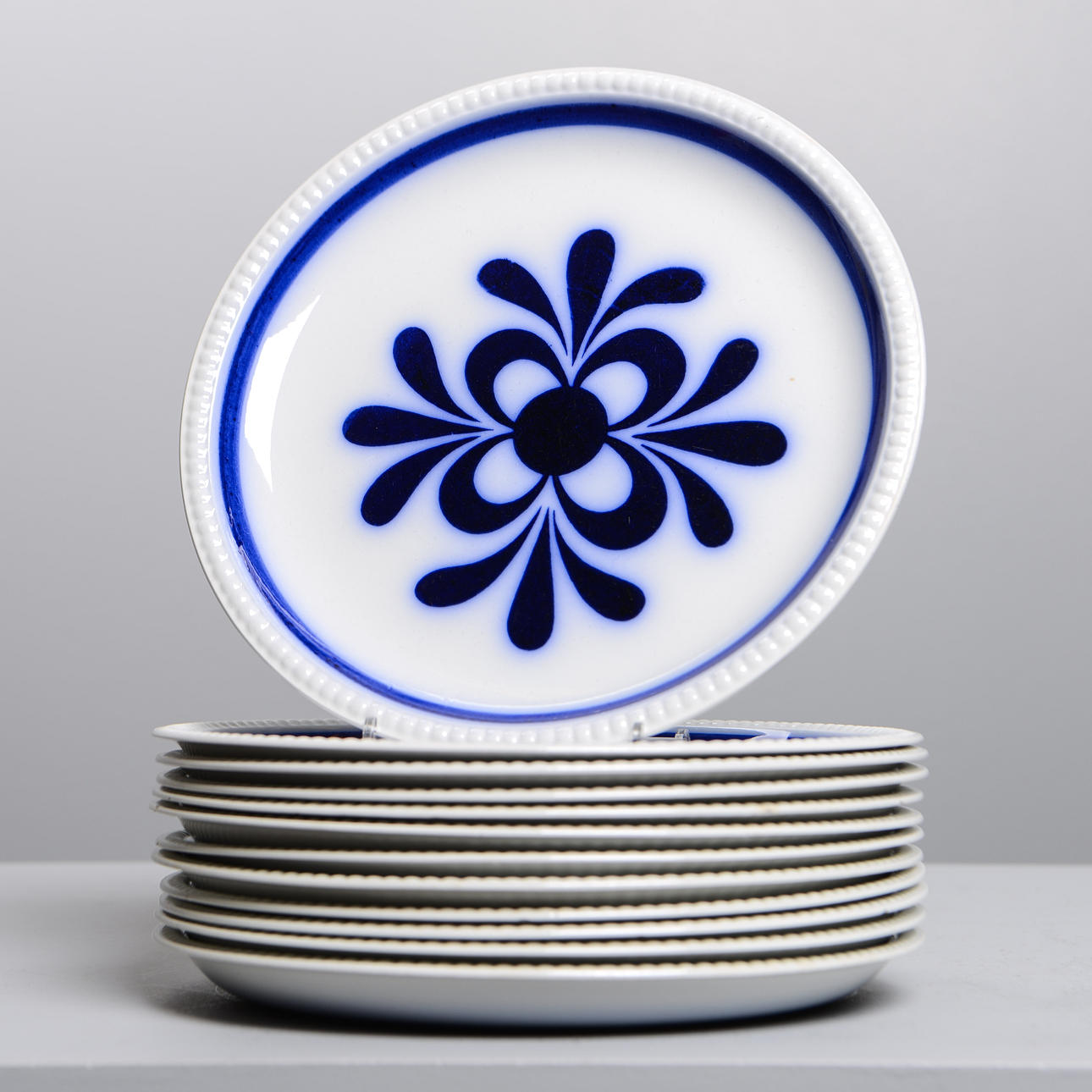 TALLRIKAR, 12 st, "Blå Blom", Upsala Ekeby.