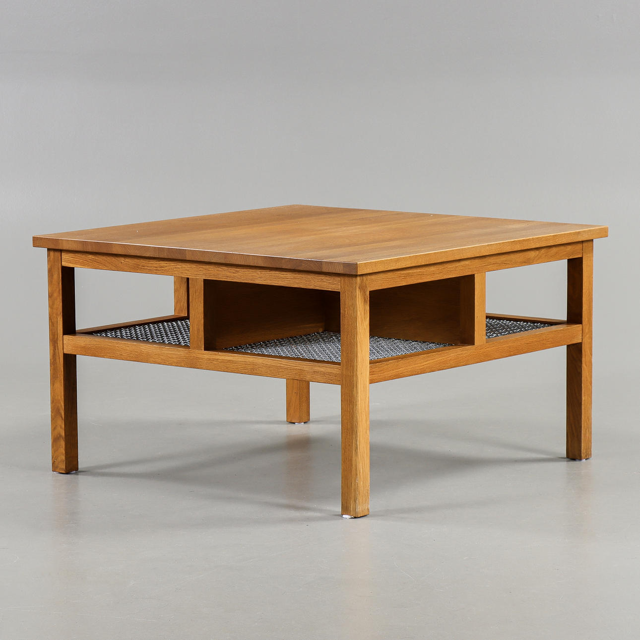 A 21st-century Oak coffee table.