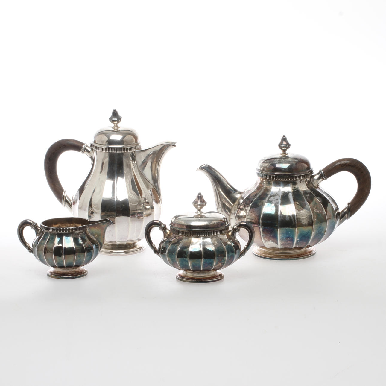 KAFFEKANNA, TEKANNA, SOCKERSKÅL samt GRÄDDKANNA, sterling silver, svensk import, 1900-tal.