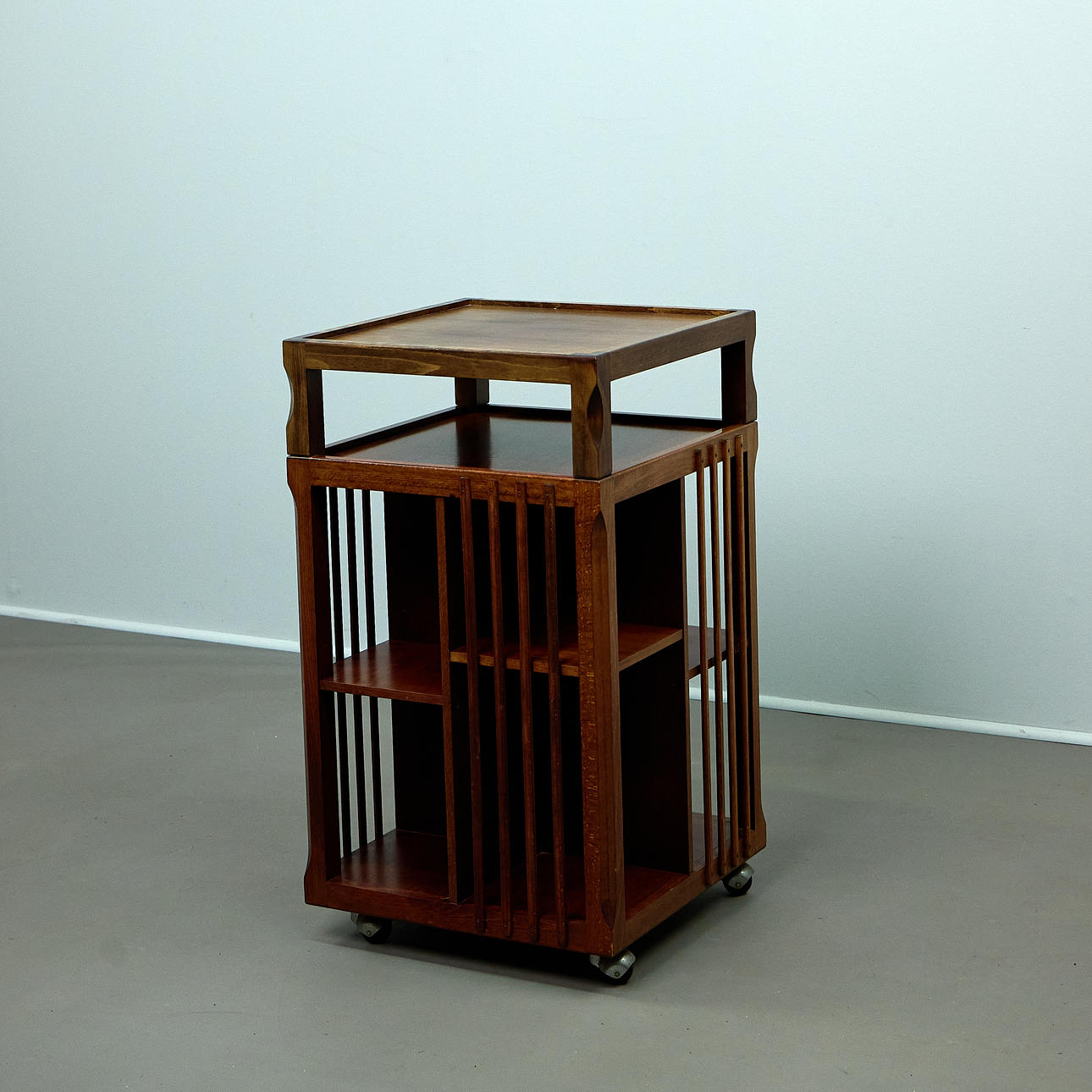 Rotatable bookmill/bookstand with attachment, beech, 20th century.