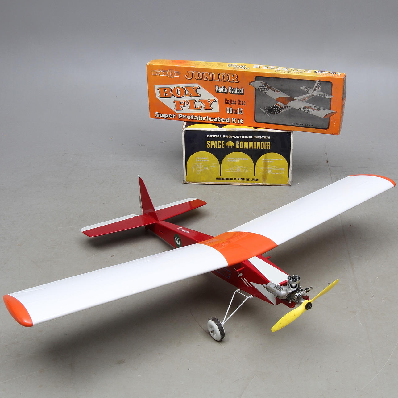 MODELLFLYGPLAN, trä och plast, Micro. Inc., Japan, 1900-tal.