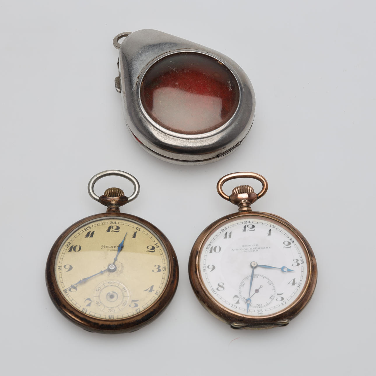 POCKET WATCH 2 pieces silver.