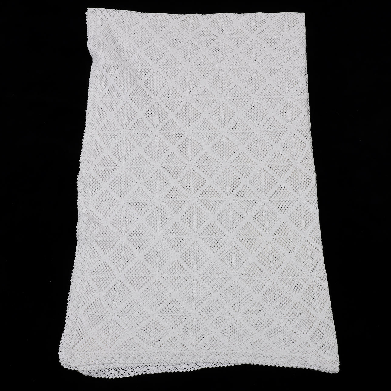 BEDSPREAD, crocheted, cotton.