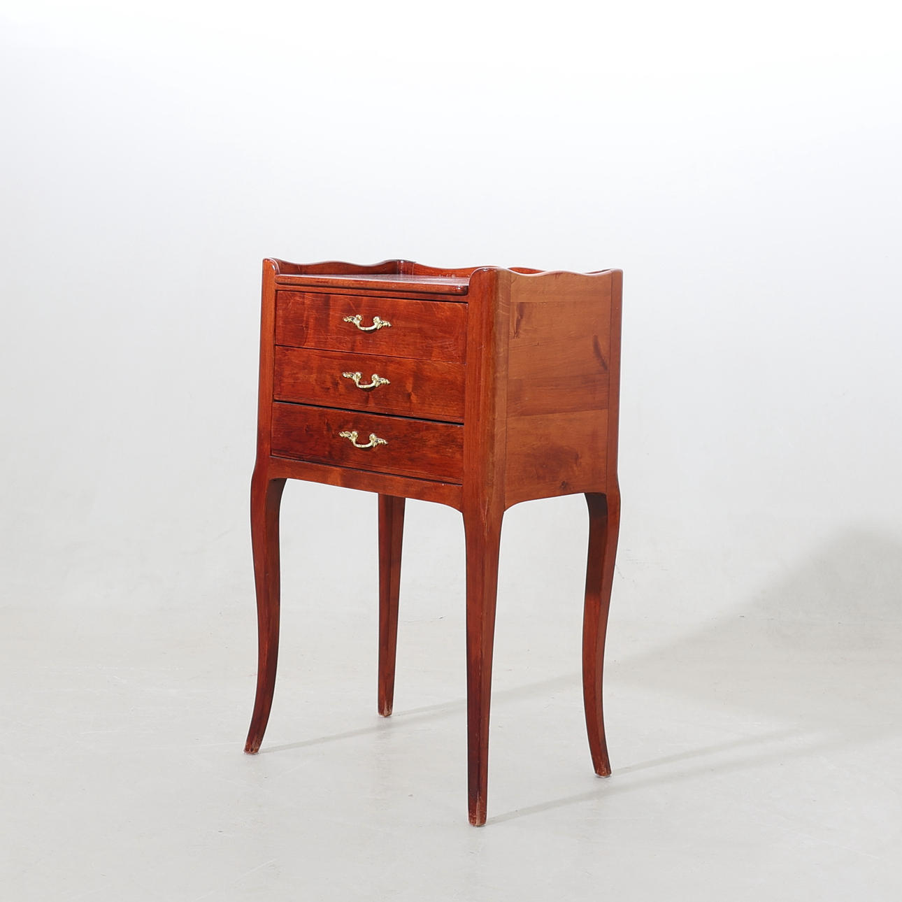 BYRÅ, rokokostil, 1900-tal.