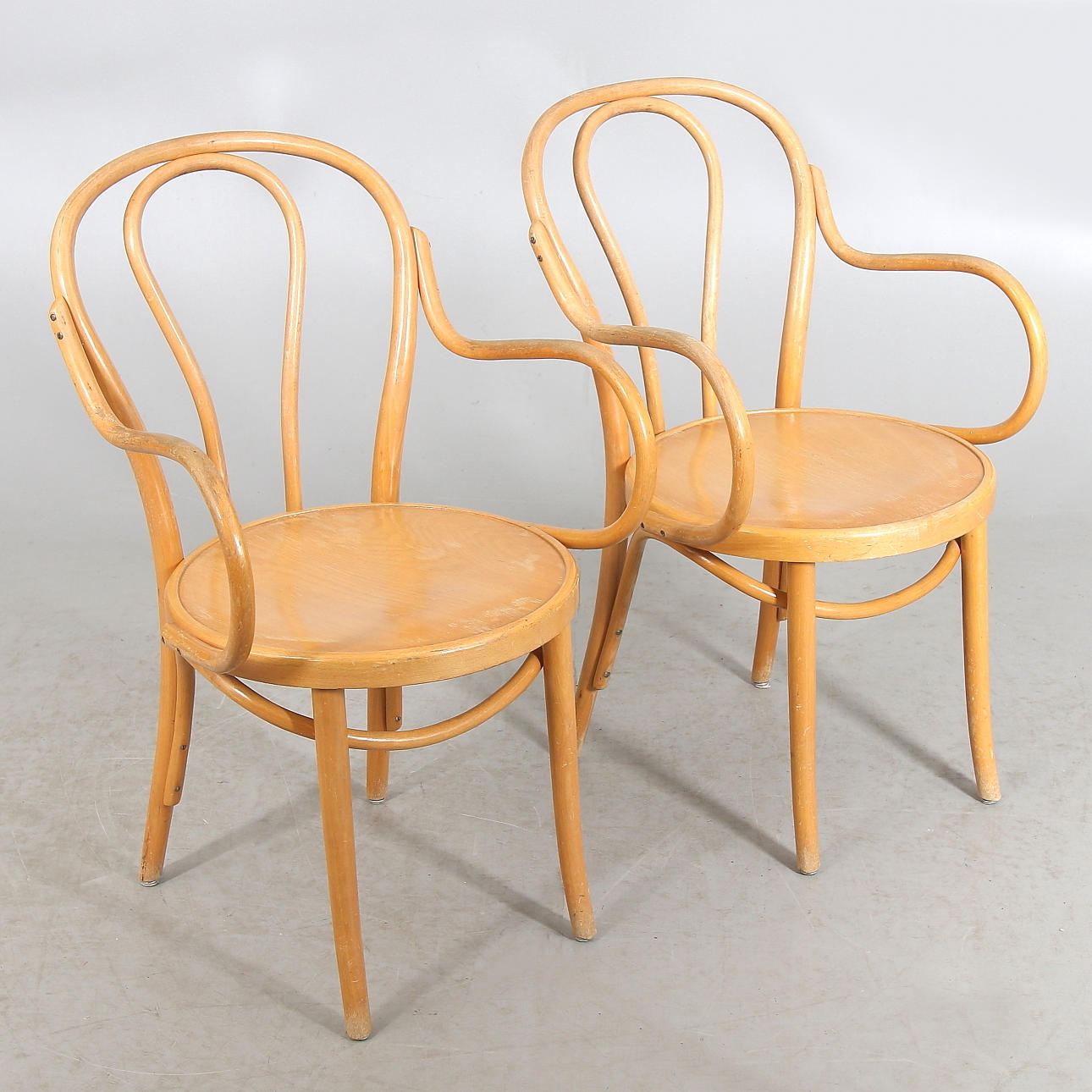 KARMSTOLAR, ett par, "Öglan", Gillis Lundgren för Ikea. 1970-tal.