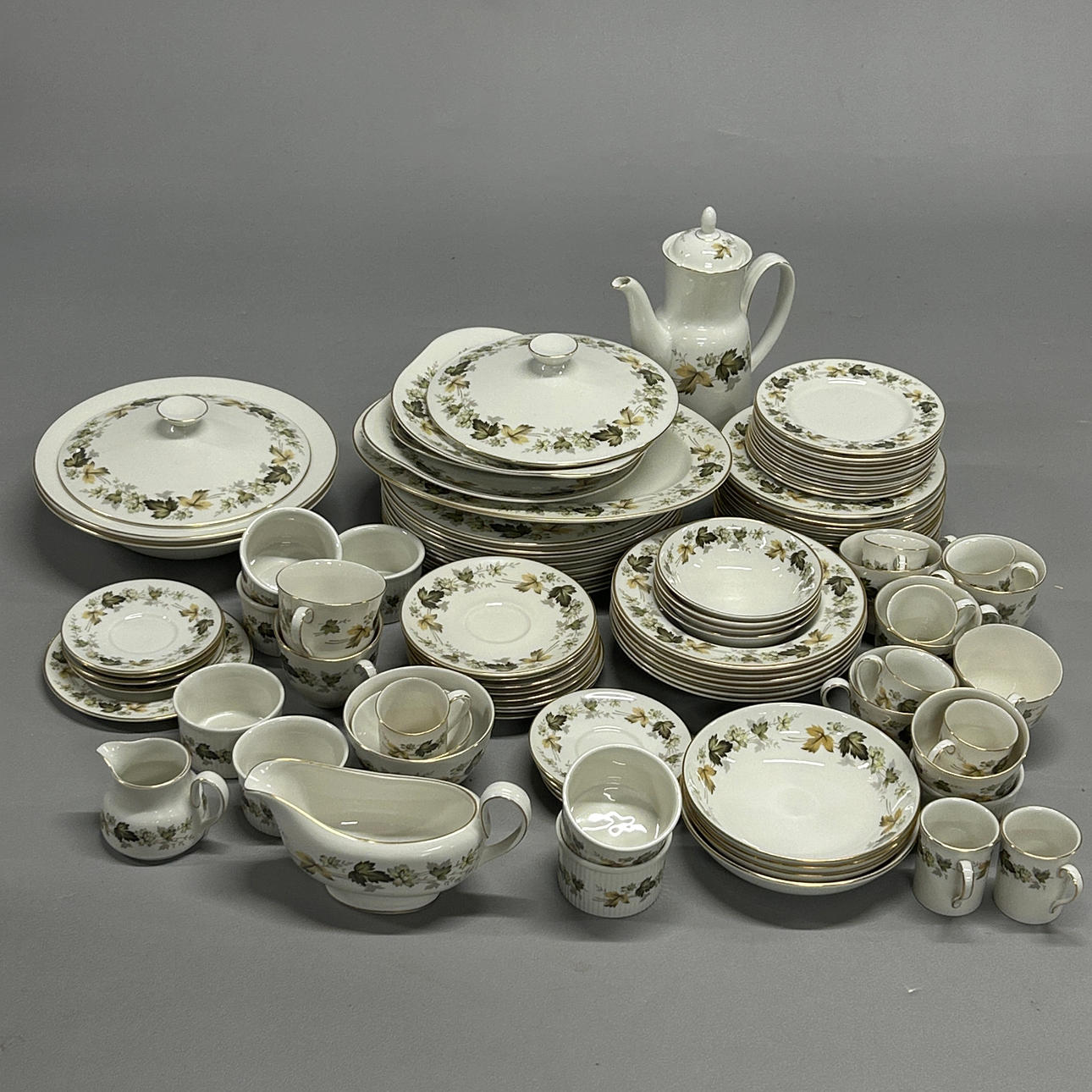 A ROYAL DOULTON LARCHMONT PATTERN TEA, COFFEE & DINNER SERVICE.