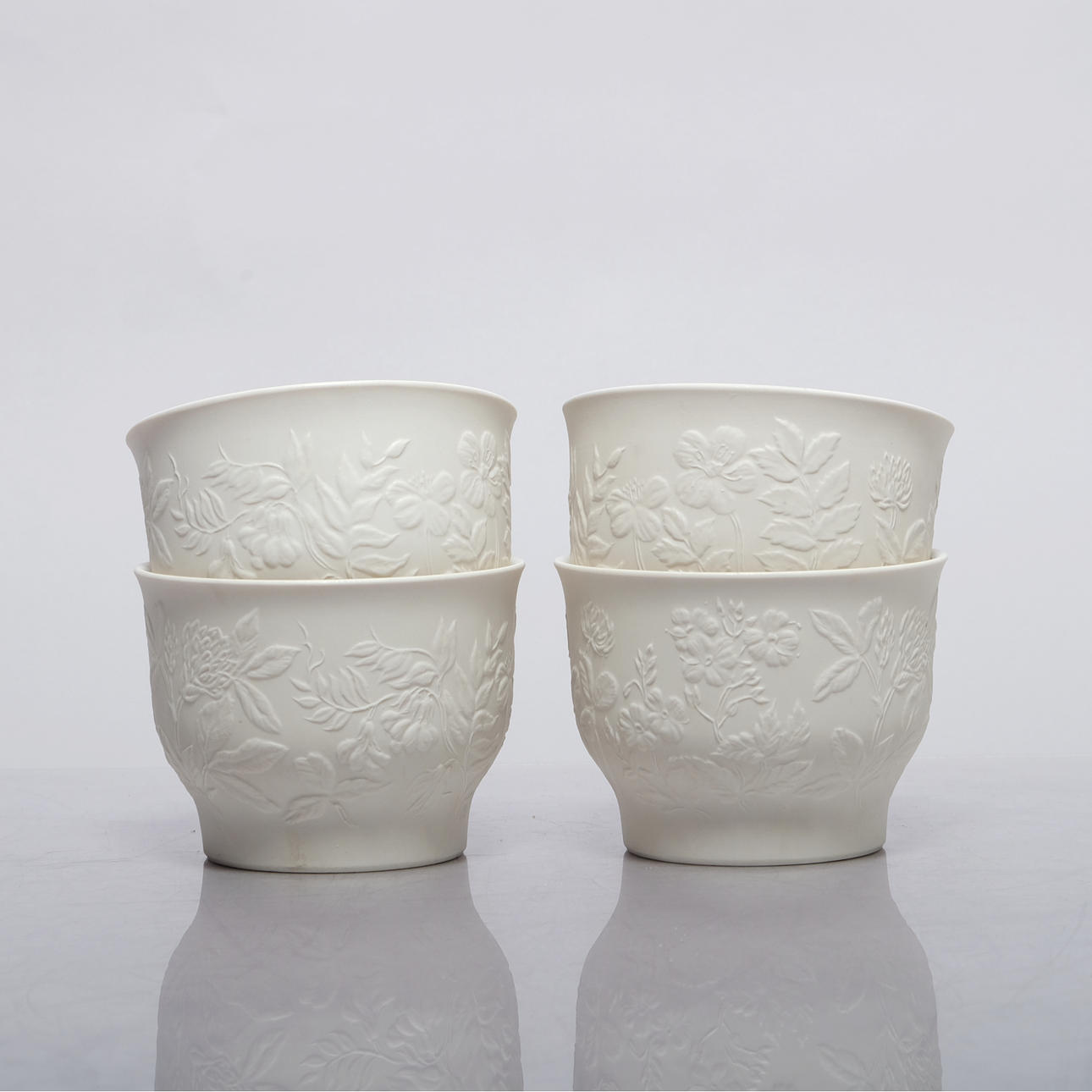 GUNVOR OLIN-GRÖNQVIST. Outer lining, “Suvi”, (4pcs).