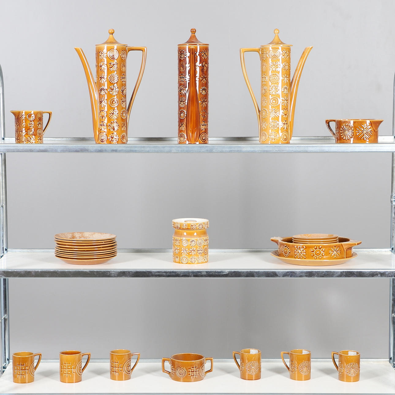 1960s PORTMEIRION ORANGE 'TOTEM' PATTERN WARES.