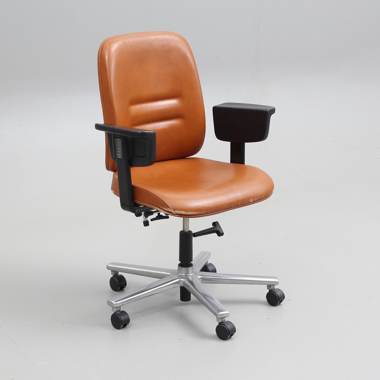 SKRIVBORDSSTOL, "Nomi 5", Höganäsmöbler.