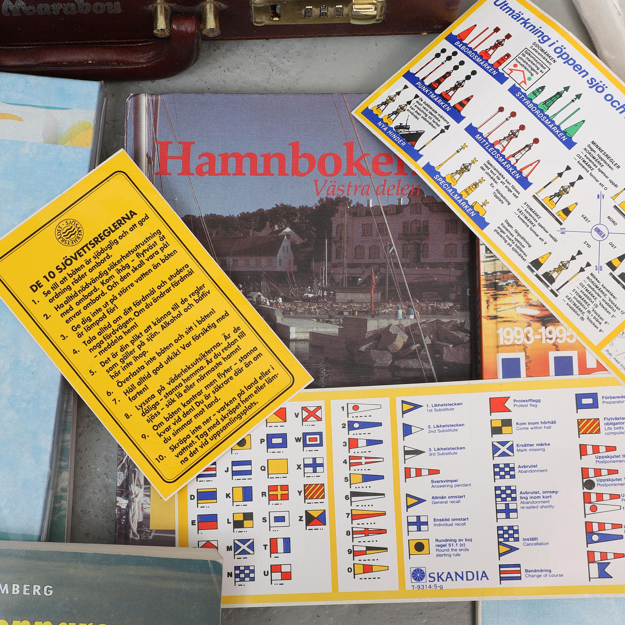 NAUTICAL BOOKS, MAPS, BROCHURES.