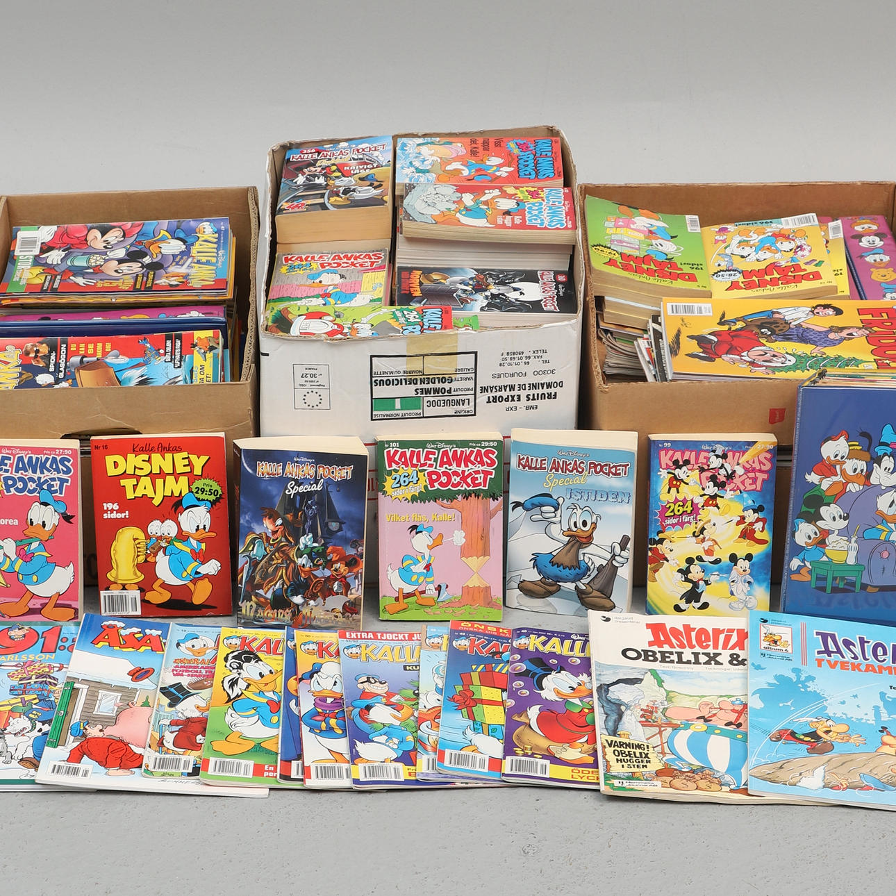 500 comic books, 1980-2000's, mostly Donald Duck.