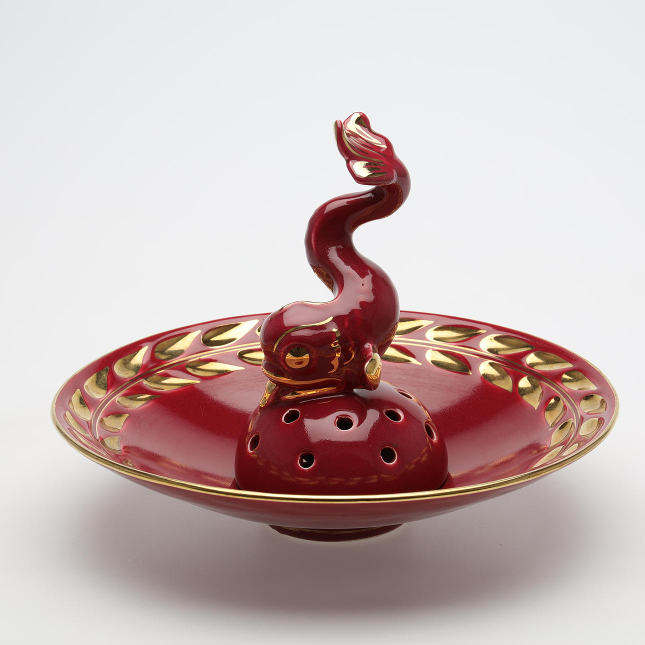 ARTHUR PERCY. BOWL WITH FLOWER SET, Gefle.